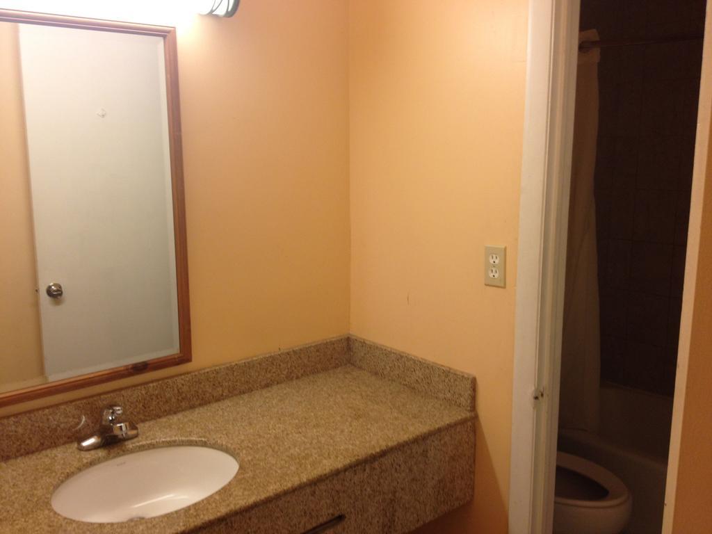 Fort Eustis Inn Newport News Bagian luar foto